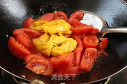 Make Tomato eggs step 5