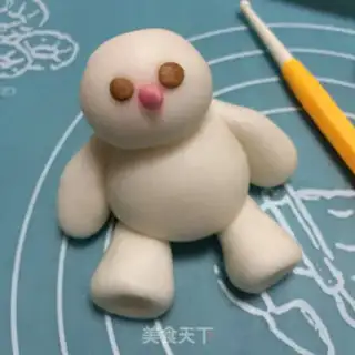 Make Snow dolls flipping candy cakes step 11