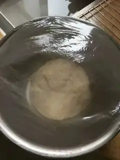 Make Pineapple ham pizza step 1