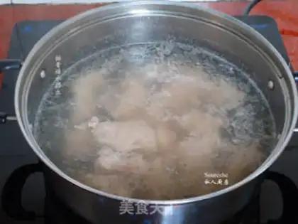 Make Mountain medicine and bone soup step 0