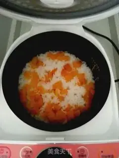 Make Snow dolls flipping candy cakes step 24