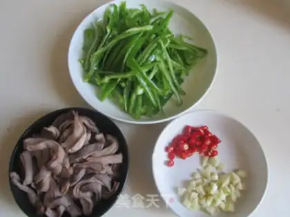 Make Pumpkin-ear peanut soup step 10