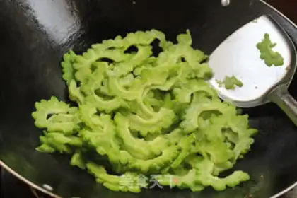 Make Scrambled eggs step 4