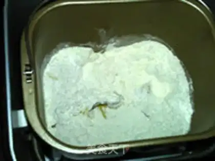 Make Gold pumpkin roll step 2