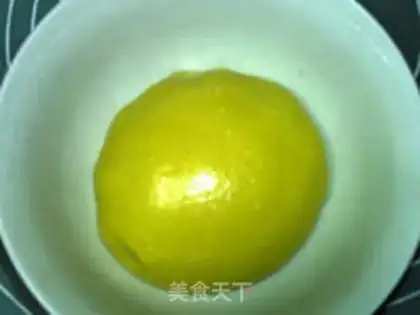 Make Gold pumpkin roll step 5