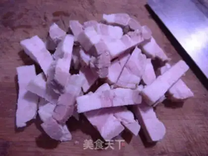 Make Scrambled pork step 1