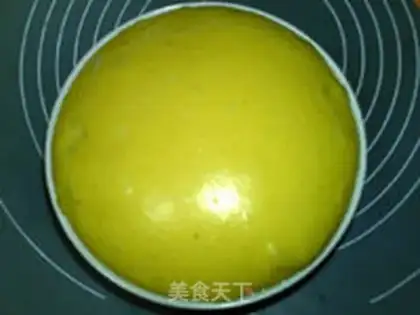 Make Gold pumpkin roll step 6
