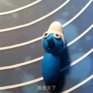 Make The smurf rolls the sugar cake step 10
