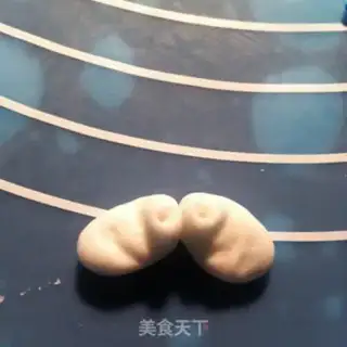 Make The smurf rolls the sugar cake step 14