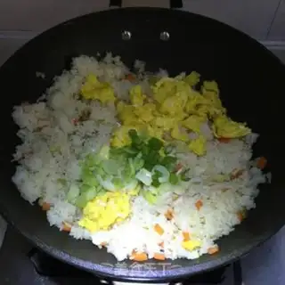Make Egg fried rice step 6