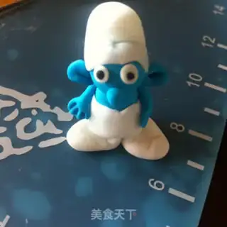 Make The smurf rolls the sugar cake step 18