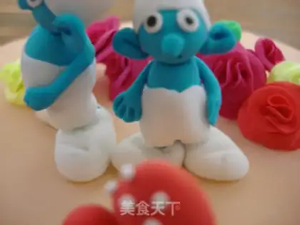 Make The smurf rolls the sugar cake step 23