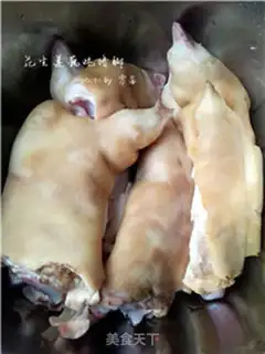 Make Peanut Lotus Pork Foot step 0