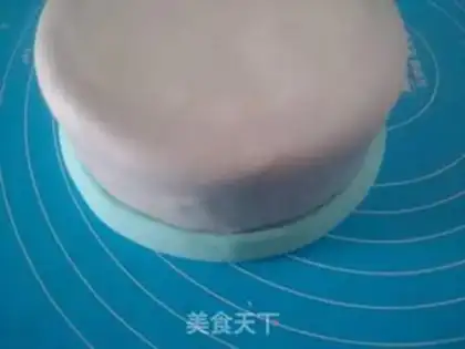 Make Butterfly rolls sugar cake step 6