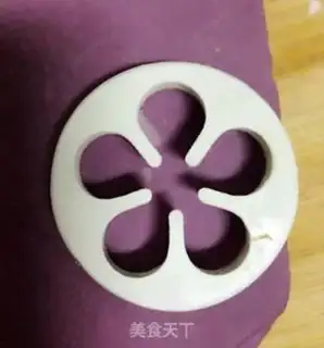 Make Flower buns step 6