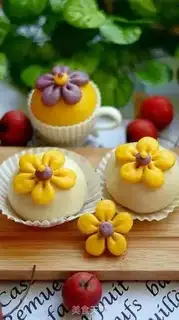 Make Flower buns step 12