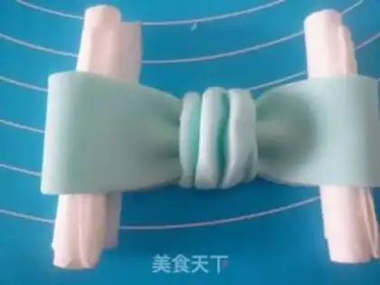 Make Butterfly rolls sugar cake step 20