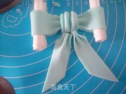 Make Butterfly rolls sugar cake step 23