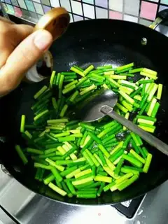 Make Pelican and garlic ridges step 6