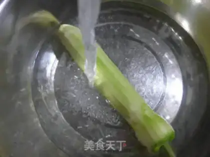 Make Squeeze the vegetables and make them dry step 1