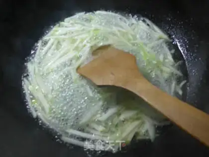 Make Squeeze the vegetables and make them dry step 4