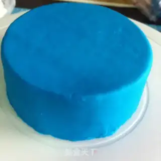 Make Frozen candy cake step 6