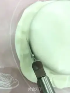 Make Rolling sugar cake step 2