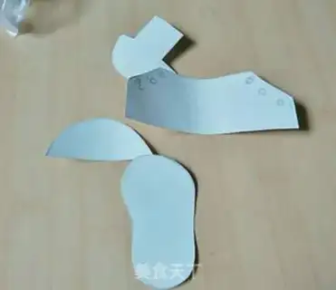 Make Rolling sugar baby shoes step 1