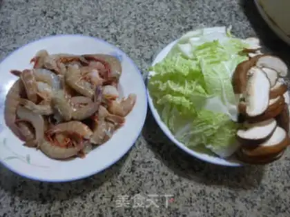 Make Fry mushroom cabbage and shrimp step 0
