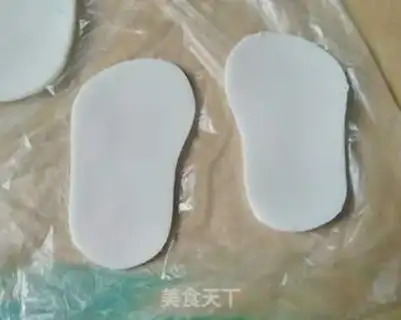 Make Rolling sugar baby shoes step 4