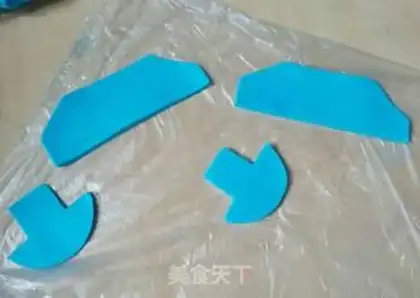 Make Rolling sugar baby shoes step 6