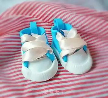 Make Rolling sugar baby shoes step 16