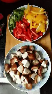 Make Paprika fried mushrooms step 1
