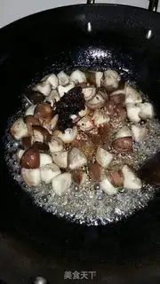 Make Paprika fried mushrooms step 2