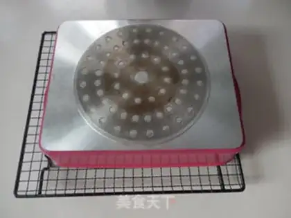 Make Black sesame ricin cake step 12