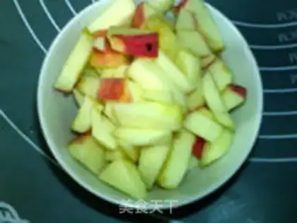 Make oatmeal apple black soy sauce step 3