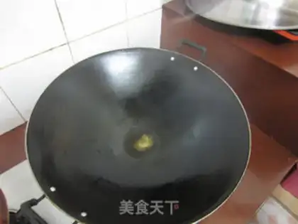 Make Potatoe eggflower soup step 2