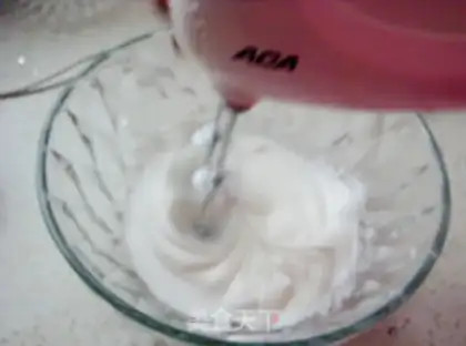 Make Lace Macaron step 3