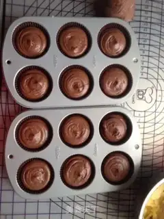 Make Chocolate cupcakes step 6
