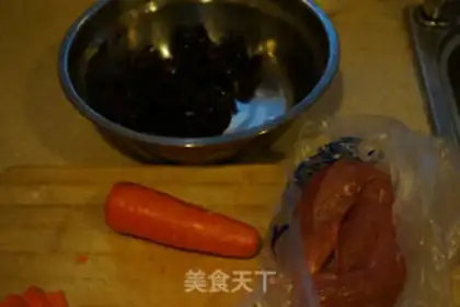 Make Strawberry sauce step 1