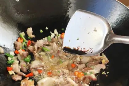 Make Five bouquets of omelet step 5