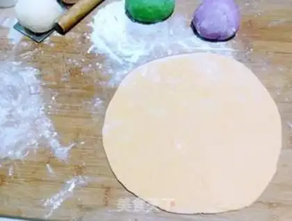 Make Rainbow cake step 4
