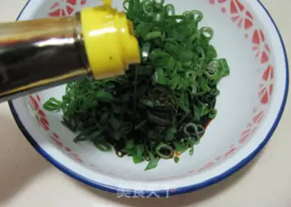 Make Onion and lamb noodles step 4