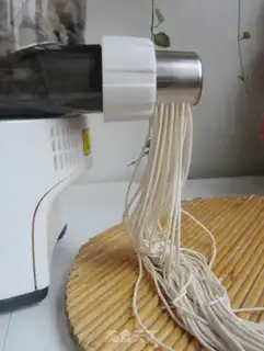 Make Onion and lamb noodles step 8