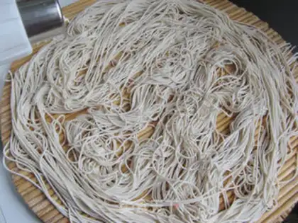 Make Onion and lamb noodles step 9