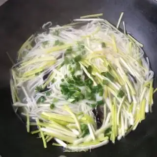 Make The yellow egg noodles step 8