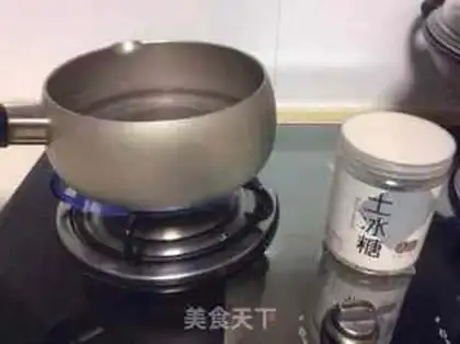 Make ♪ ♪ The sweet cranberry soup ♪ step 1