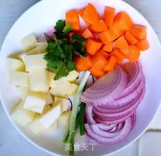 Make Seafood curry step 1