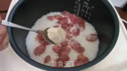 Make Onion sausage egg rice step 8