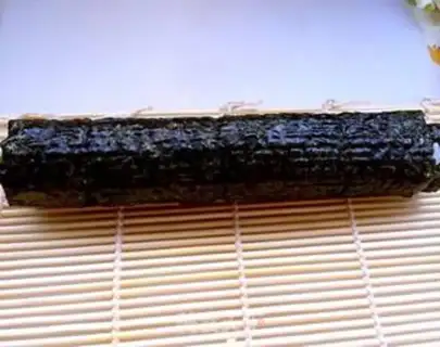 Make Homemade simple sushi step 5